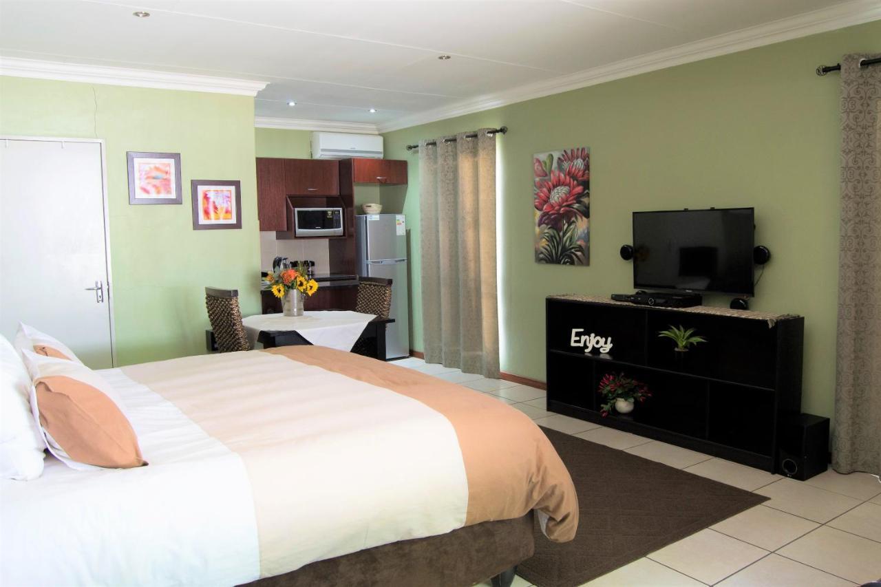 Summer Garden Guest House Benoni Exterior foto